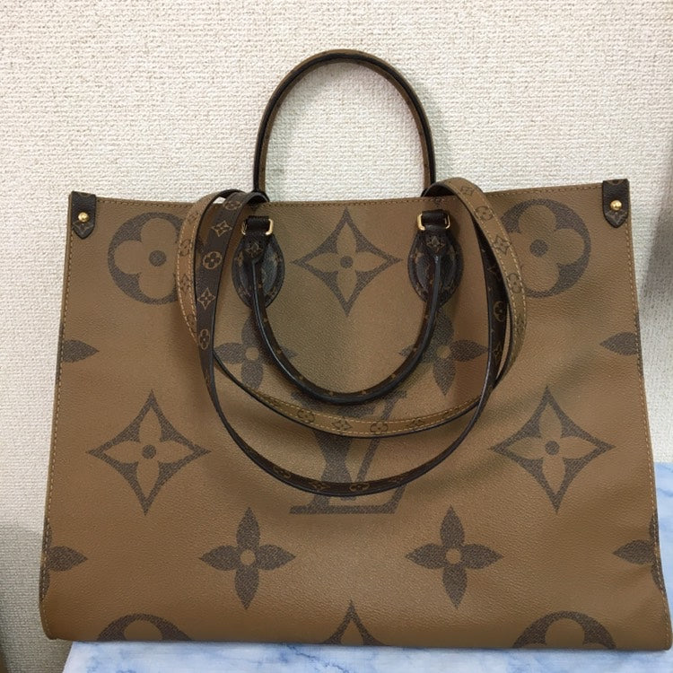 Louis Vuitton On The Go MM Coated Canvas Tote Bag,Brown - ShopShops