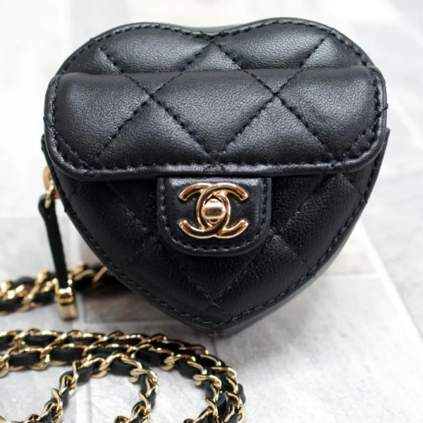 Chanel Heart Shape Matrasse Lambskin Complete with Accessories - ShopShops
