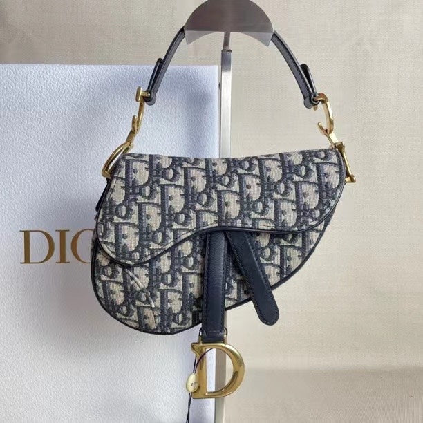 Dior Oblique Saddle Bag - ShopShops