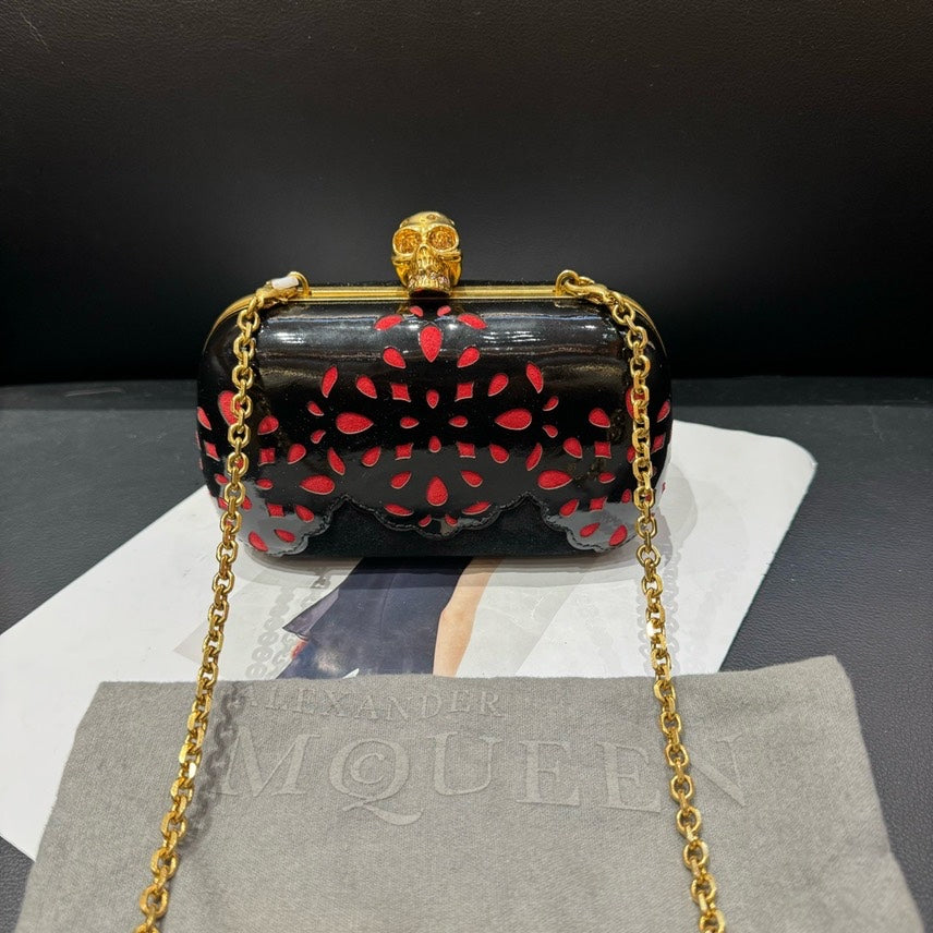 Alexander McQueen Chain Bag Crossbody/Clutch Bag - ShopShops