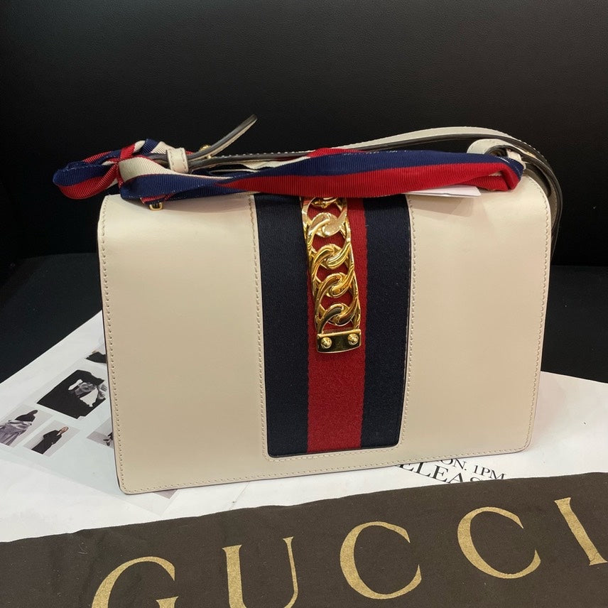 Gucci Sylvie Shoulder Bag Leather - ShopShops