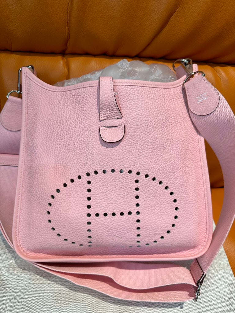 Hermès Evelyne Pink Bag - ShopShops