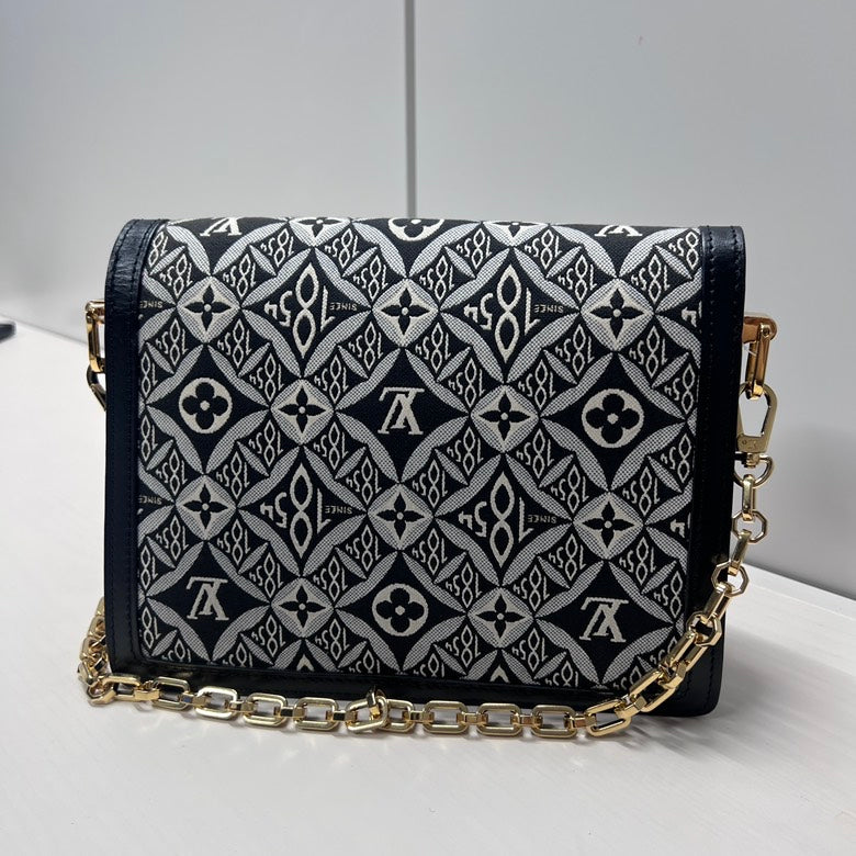 Louis Vuitton Canvas & Leather Chain Shoulder Bag - ShopShops