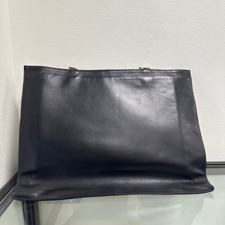 Preloved Chanel Chain Tote Bag 8900 - ShopShops