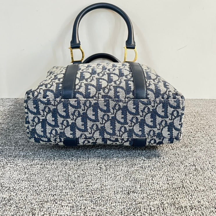 Preloved Dior Tote Bag - ShopShops