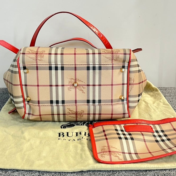 Pre-Loved Burberry Tote Bag With Dustbag - ShopShops