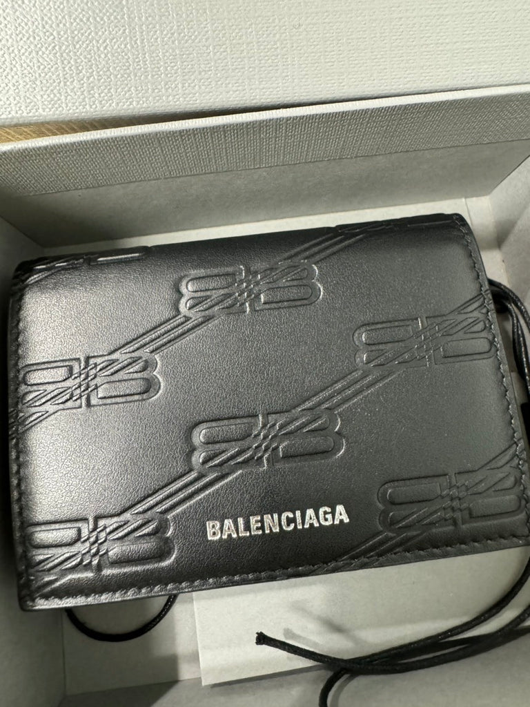Preloved Balenciaga Short Wallet 4/9 - ShopShops
