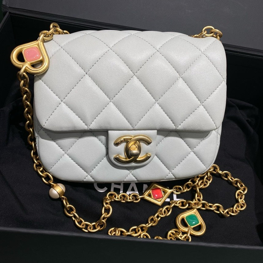 Preloved Chanel Bag On Chain - ShopShops