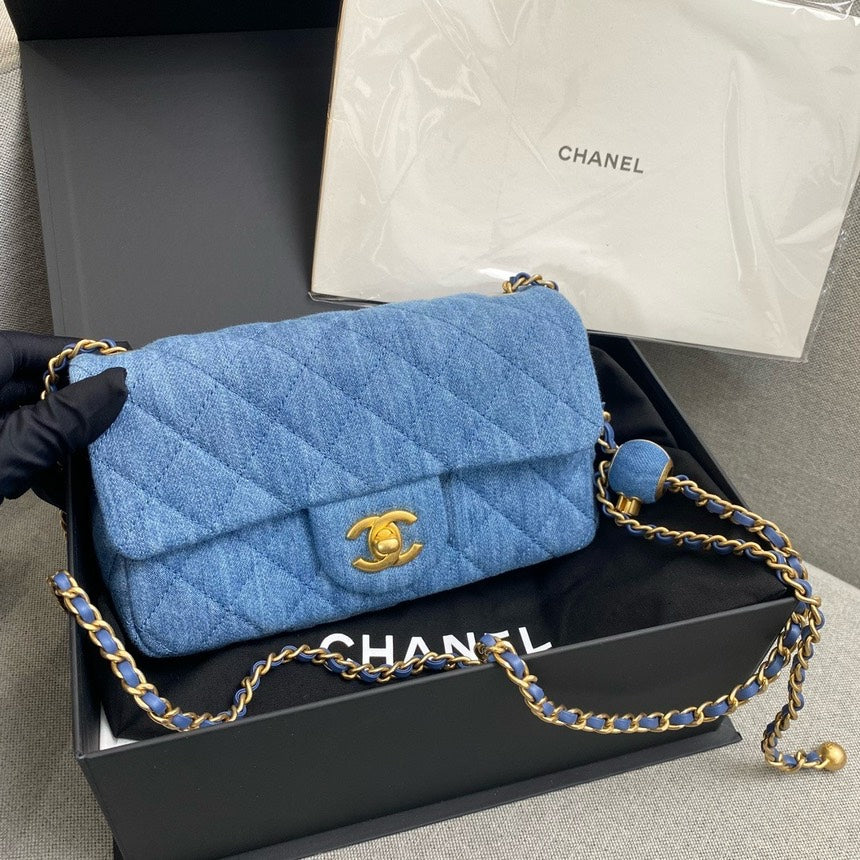 Preloved Chanel Crossbody Bag - ShopShops