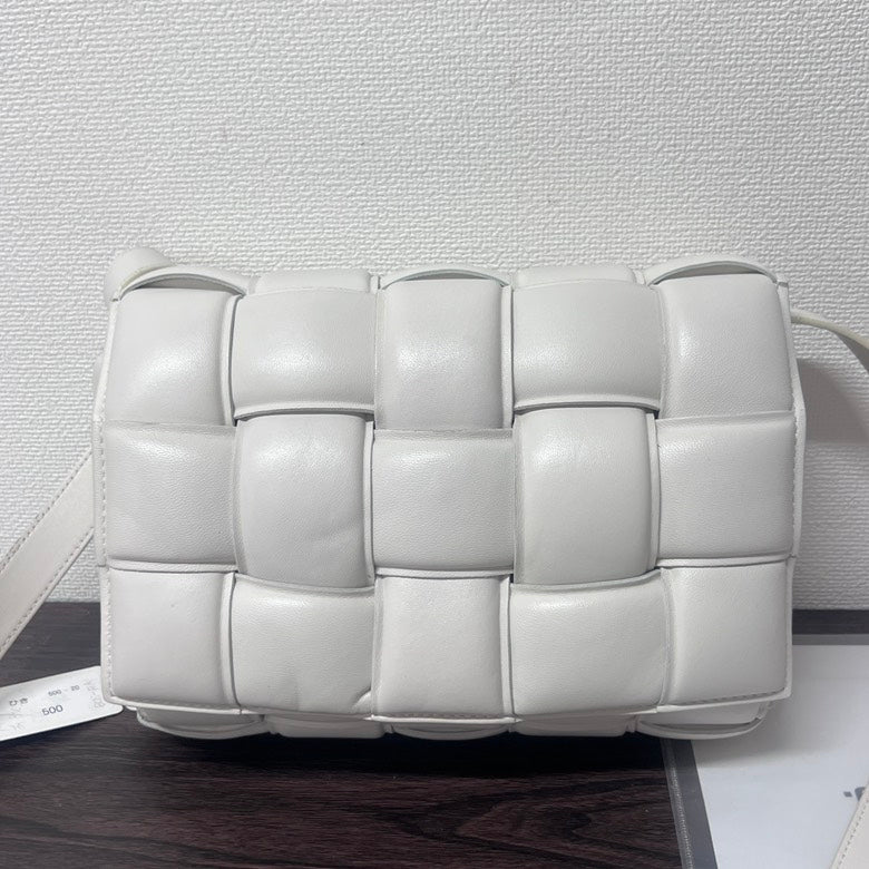 Preloved Bottega Veneta Leather Crossbody Bag 50020 - ShopShops