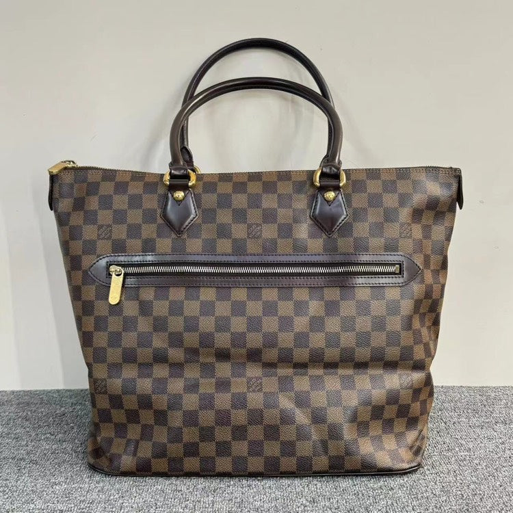 Pre-Loved Louis Vuitton Lv Bag - ShopShops