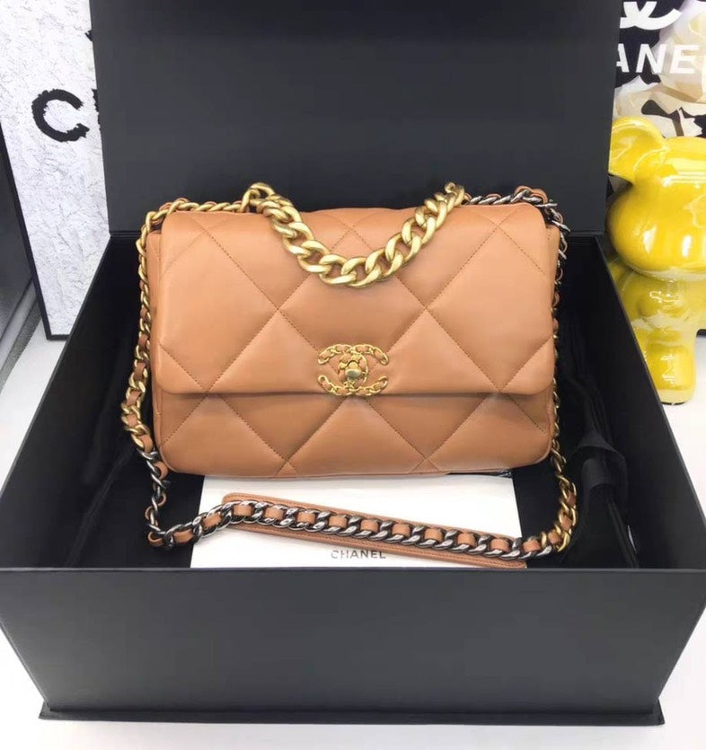 Preloved Chanel 19 Bag Caramel 30cm - ShopShops