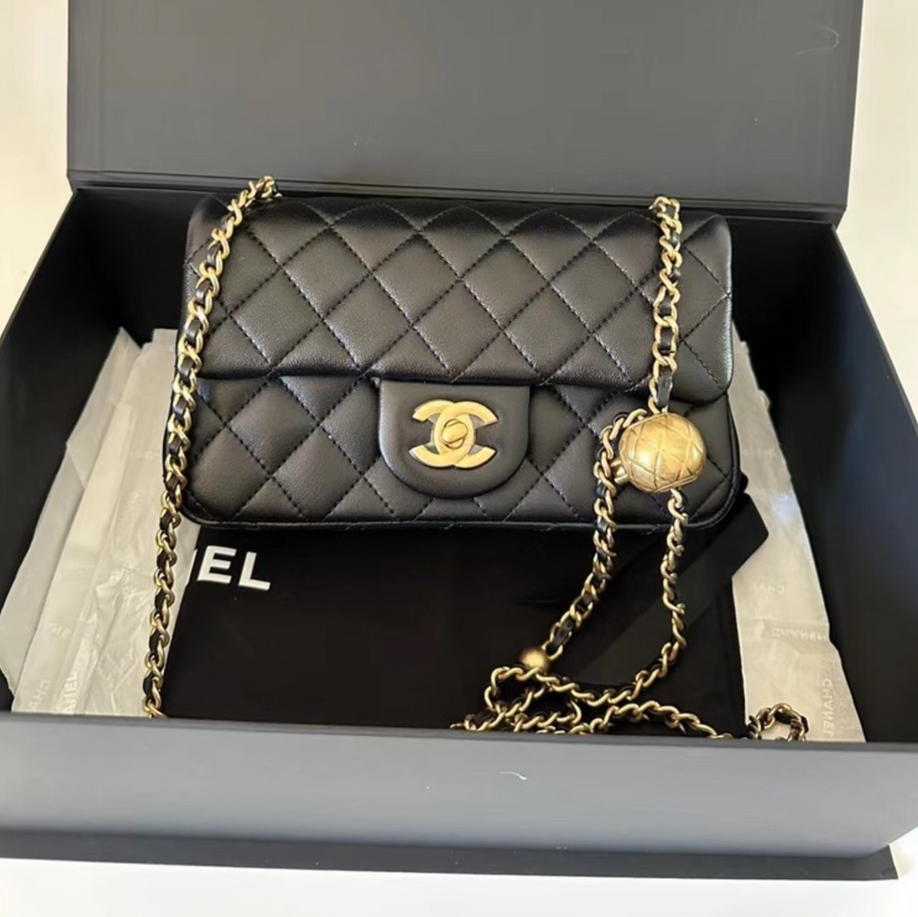 Chanel 22 Chip Bag CF Mini - ShopShops