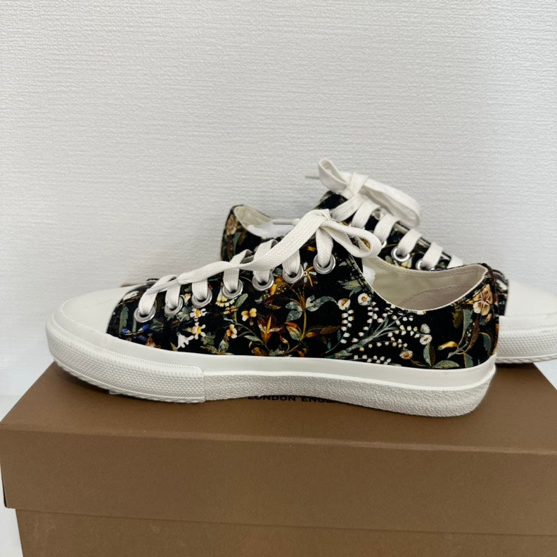 Burberry Sneakers Size 37 8051 - ShopShops